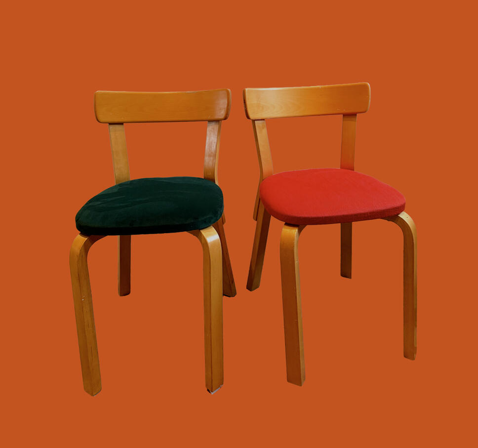 Artek Tuoli 69 (vanujen uusiminen, verhoilu) 75€/tuoli. Kangasmenekki 0,5m/tuoli.